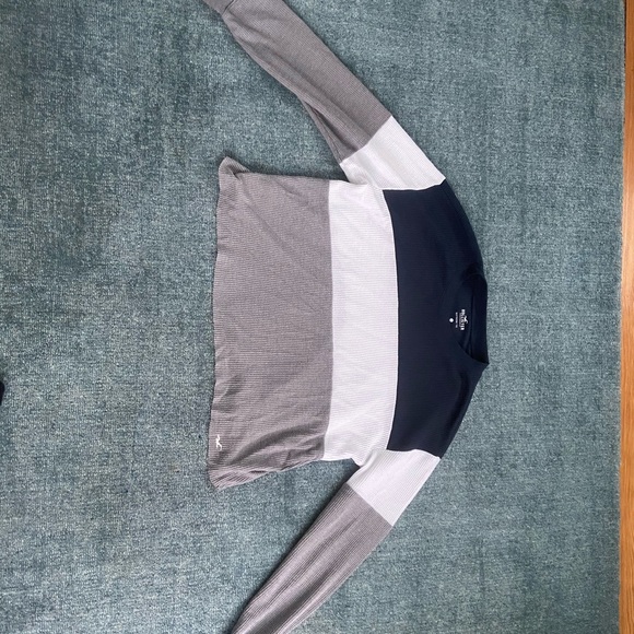 Hollister Boyfriend Waffle Knit LongSleeve/Sweater - Picture 2 of 5